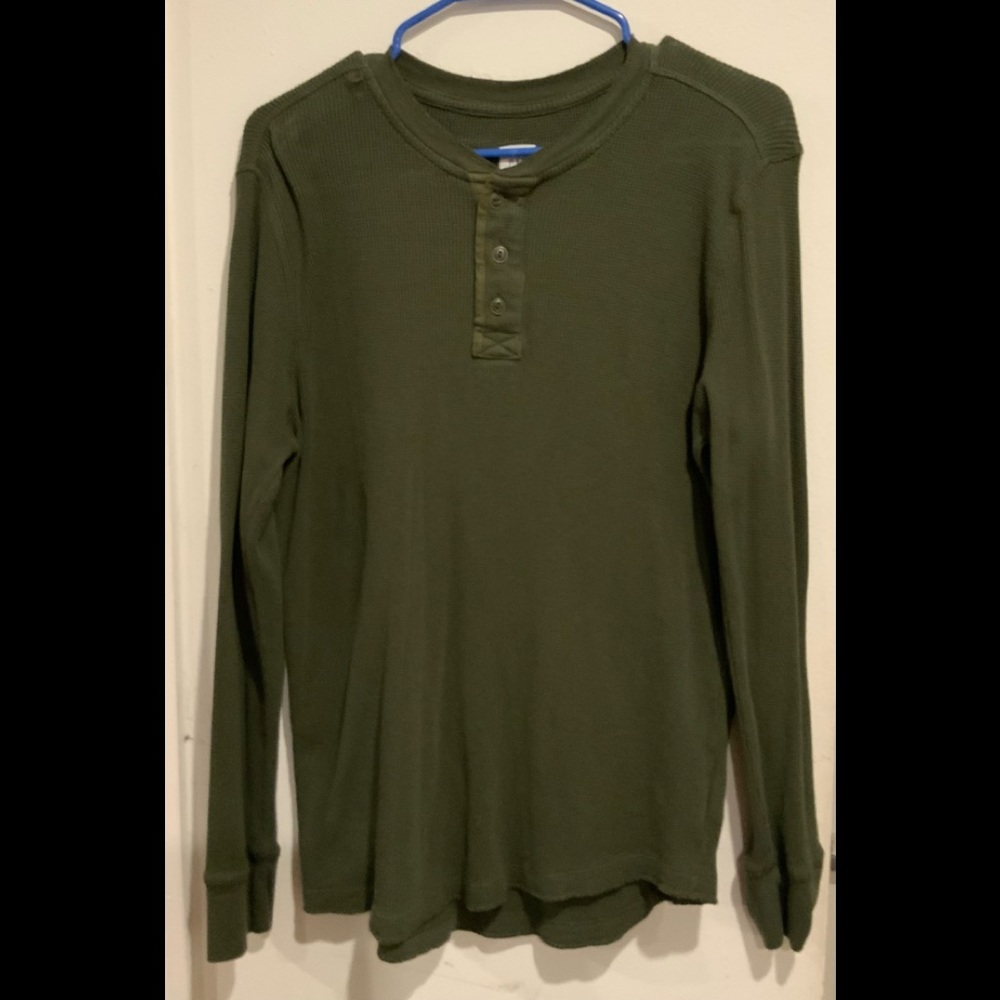 GAP long sleeve shirt